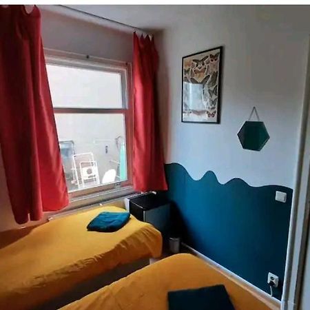 Nicole, Not For Parties, Not A Hotel, Room With Shared Bathroom, No Kitchen Ámsterdam Exterior foto
