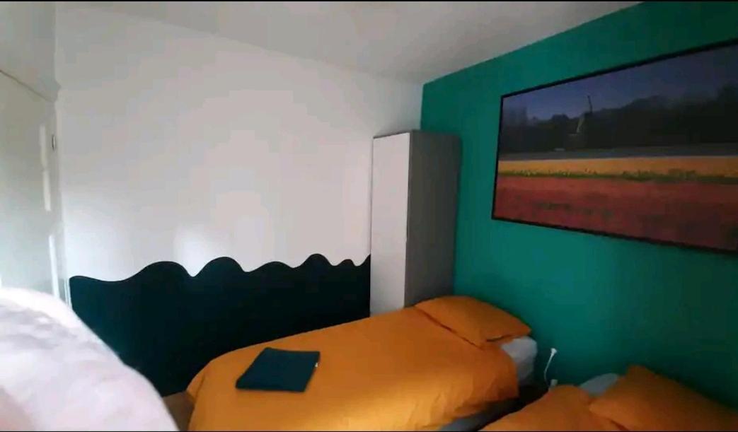 Nicole, Not For Parties, Not A Hotel, Room With Shared Bathroom, No Kitchen Ámsterdam Exterior foto