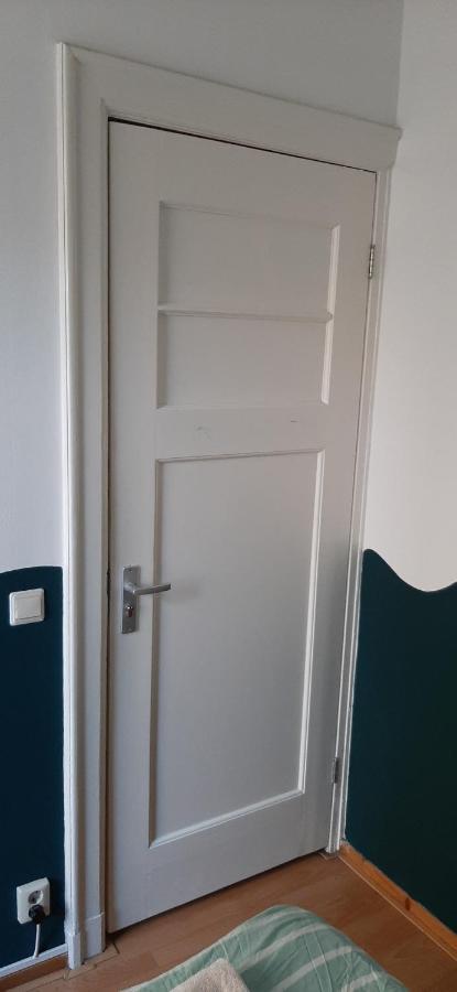 Nicole, Not For Parties, Not A Hotel, Room With Shared Bathroom, No Kitchen Ámsterdam Exterior foto